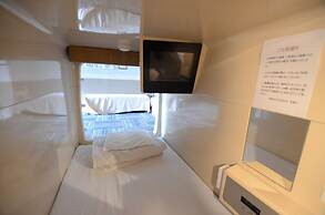 Kumamoto Capsule Hotel - Hostel, Caters to Men