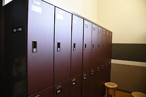 Kumamoto Capsule Hotel - Hostel, Caters to Men