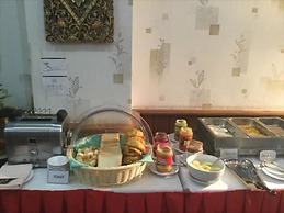 Crystal Palace Hotel