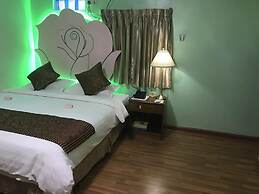 Crystal Palace Hotel