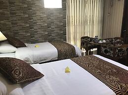 Crystal Palace Hotel