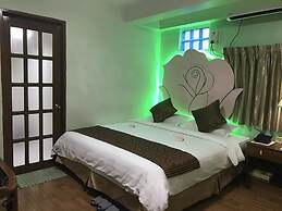 Crystal Palace Hotel