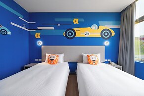 Holiday Garden Hotel SKM Park
