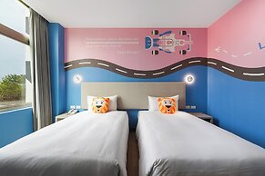 Holiday Garden Hotel SKM Park