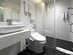 Holiday Garden Hotel SKM Park