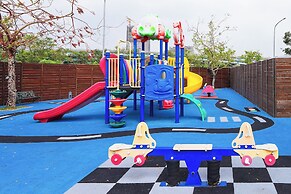 Holiday Garden Hotel SKM Park