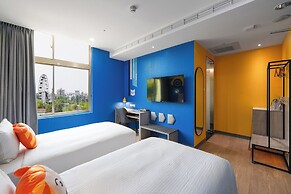 Holiday Garden Hotel SKM Park