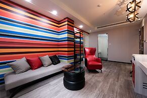 Holiday Garden Hotel SKM Park