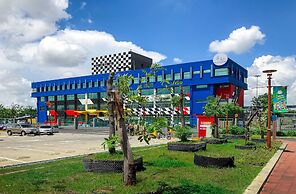 Holiday Garden Hotel SKM Park