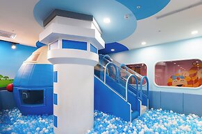 Holiday Garden Hotel SKM Park