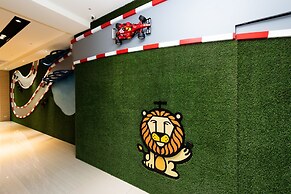 Holiday Garden Hotel SKM Park