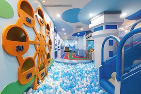 Holiday Garden Hotel SKM Park