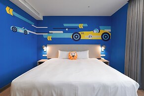 Holiday Garden Hotel SKM Park