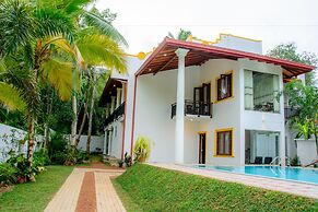 Villa White