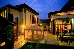 Moon River Villa No 6