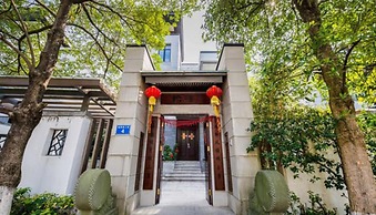 Moon River Sunshine Villa