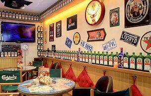 Barri Antic Hostel & Pub