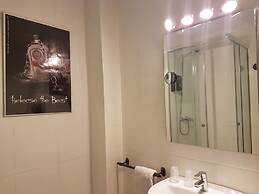 Barri Antic Hostel & Pub