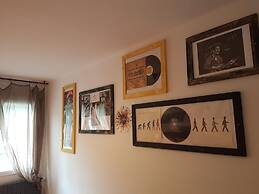 Barri Antic Hostel & Pub