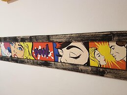 Barri Antic Hostel & Pub