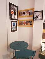 Barri Antic Hostel & Pub