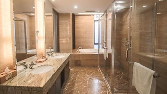 Moon River European Style Villa