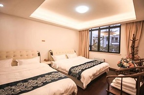 Moon River European Style Villa