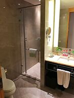 QueenSir International Hotel