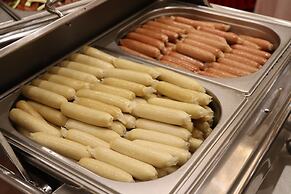 QueenSir International Hotel