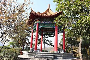 QueenSir International Hotel