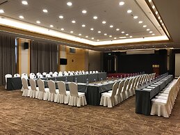 QueenSir International Hotel