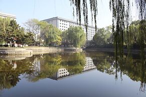 QueenSir International Hotel