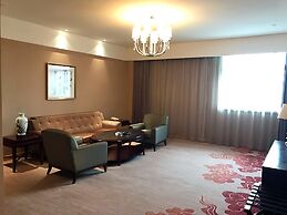 QueenSir International Hotel