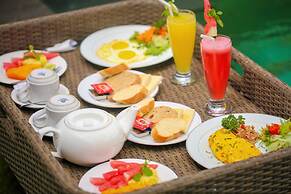 Three Gold Luxury Private Villa