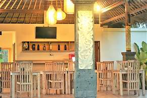 Three Gold Luxury Private Villa