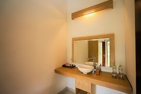 Three Gold Luxury Private Villa