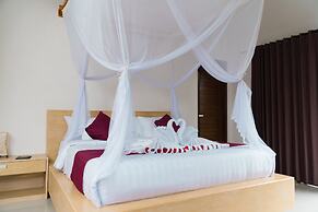 Three Gold Luxury Private Villa