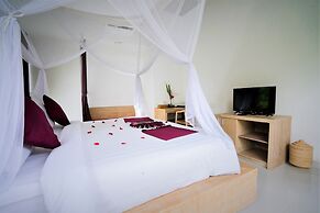 Three Gold Luxury Private Villa