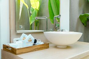 Three Gold Luxury Private Villa