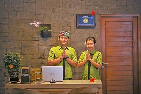 Three Gold Luxury Private Villa