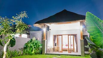 Three Gold Luxury Private Villa