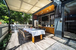 Maan Coco Travelling Boutique Inn