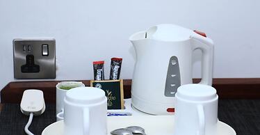 Travellers Beach Hotel & Club