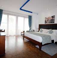 Travellers Beach Hotel & Club