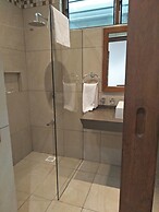 Travellers Beach Hotel & Club