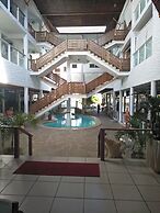 Travellers Beach Hotel & Club