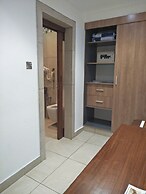 Travellers Beach Hotel & Club