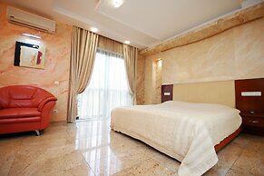 Prestige Apart Hotel