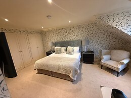 The Airds Hotel & Restaurant