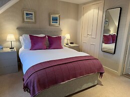 The Airds Hotel & Restaurant